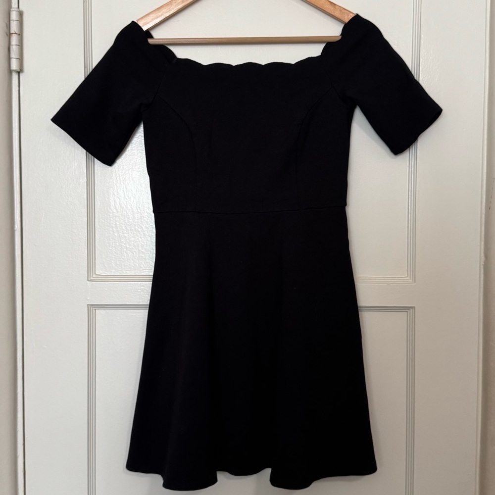 MINE BRITTON Vandalie Off Shoulder Scallop Neck Ponte Black Dress - Size Small